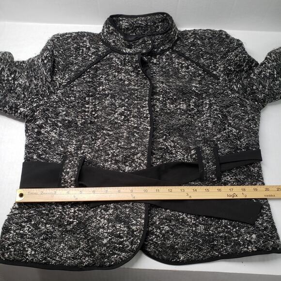 Sandro Sportswear Tweed Belted Boucle Jacket Womens XL Petite Black White Blazer - Picture 7 of 16